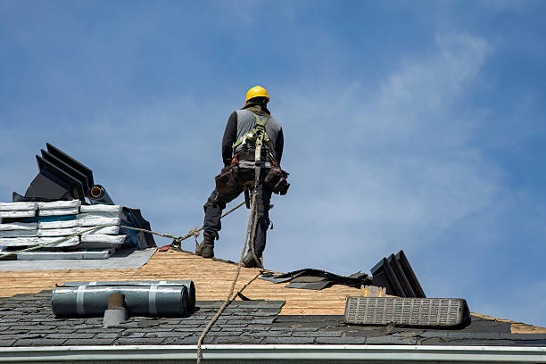 Professional Roofing technician working in Fort Lee, NJ